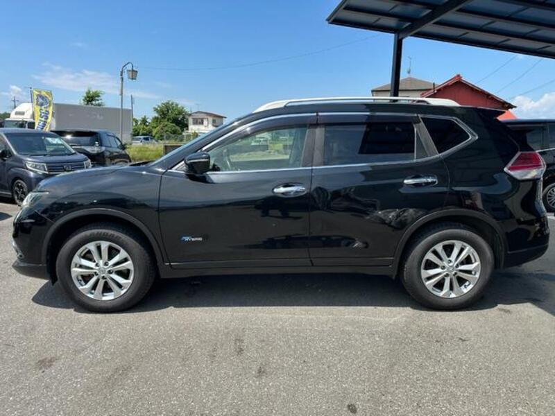 X-TRAIL