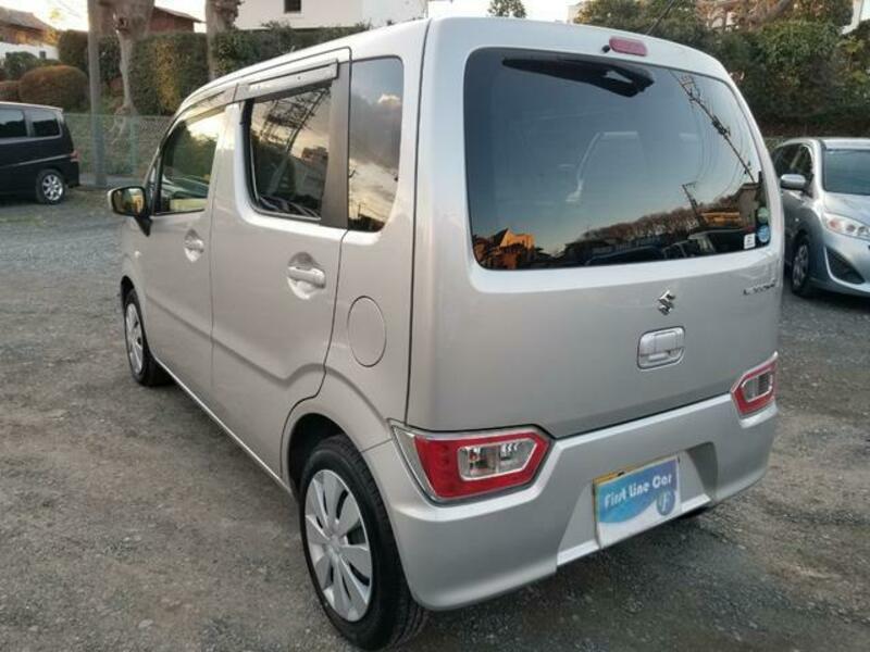 WAGON R