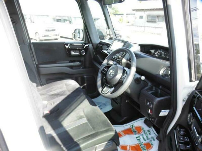N BOX CUSTOM