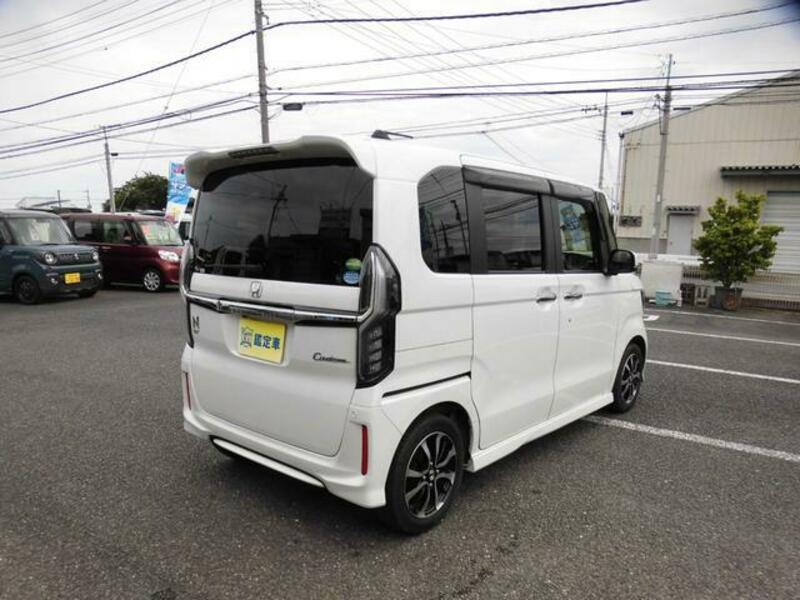 N BOX CUSTOM