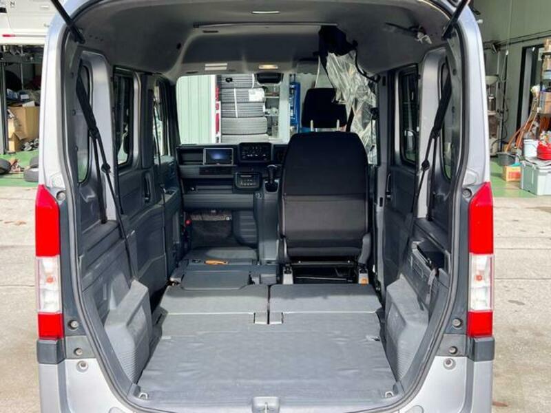 N-VAN
