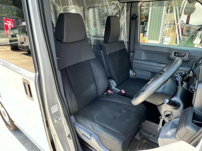 N-VAN