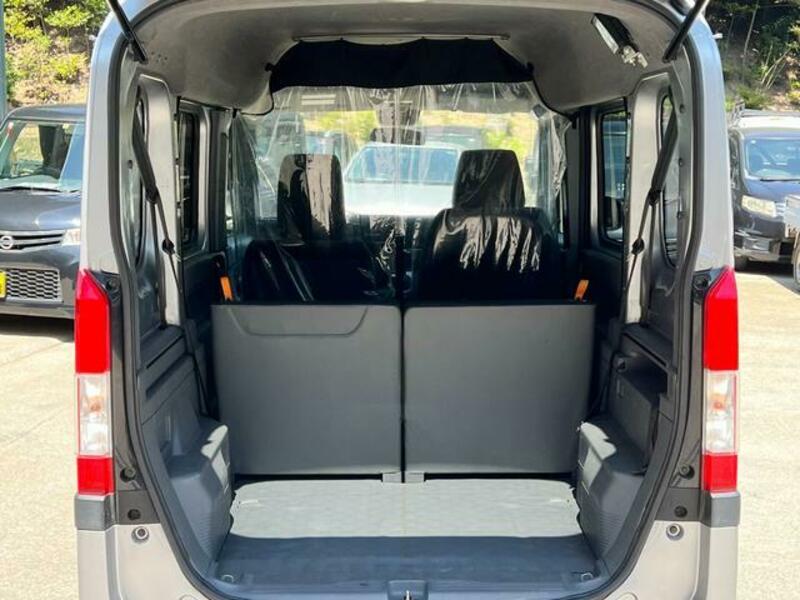 N-VAN
