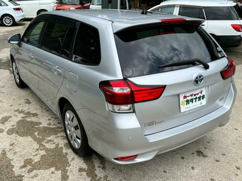 COROLLA FIELDER