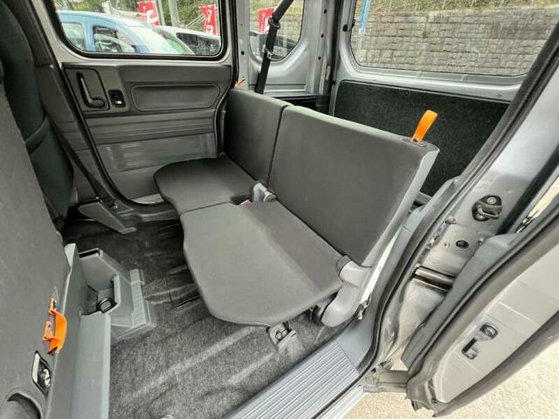 N-VAN