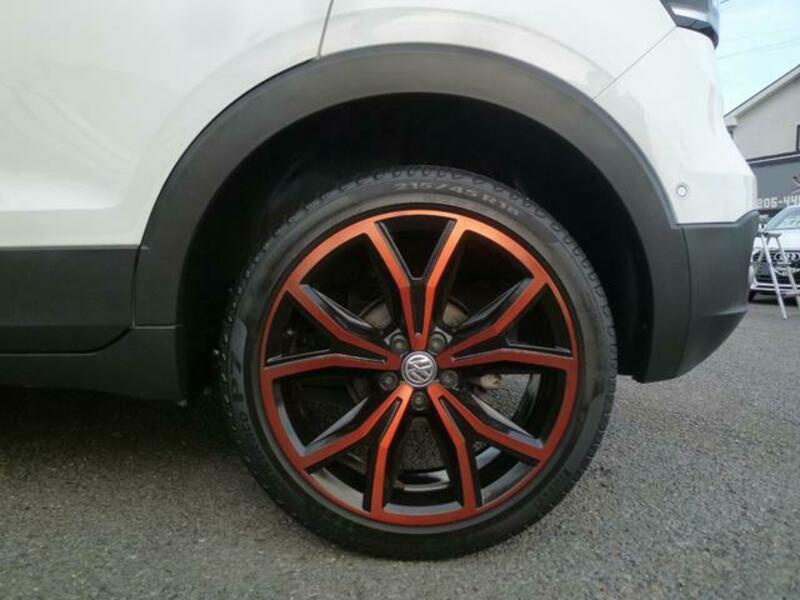 T CROSS