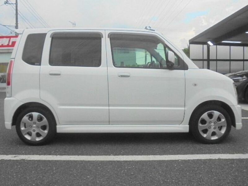 WAGON R
