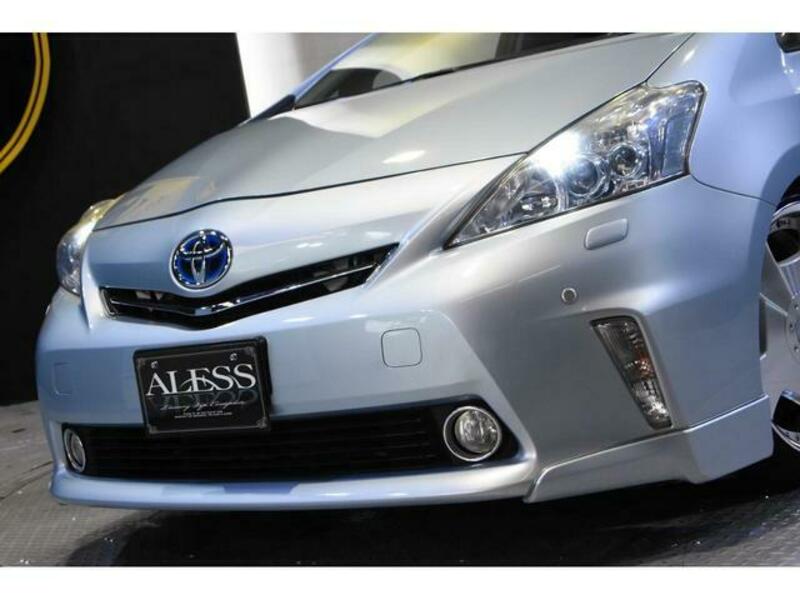 PRIUS ALPHA