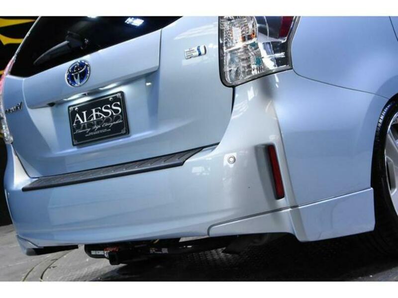 PRIUS ALPHA