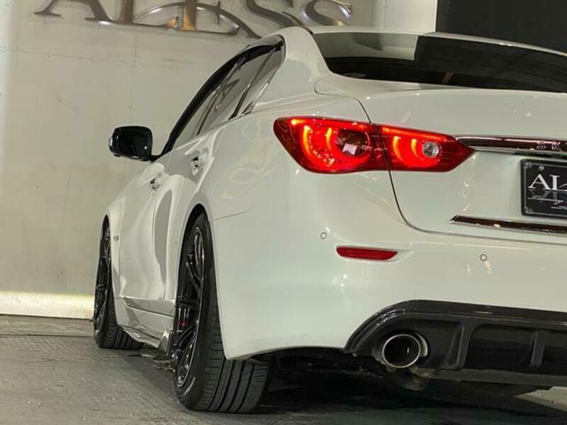 SKYLINE