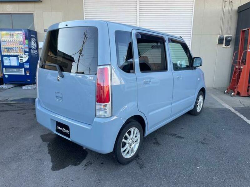 WAGON R