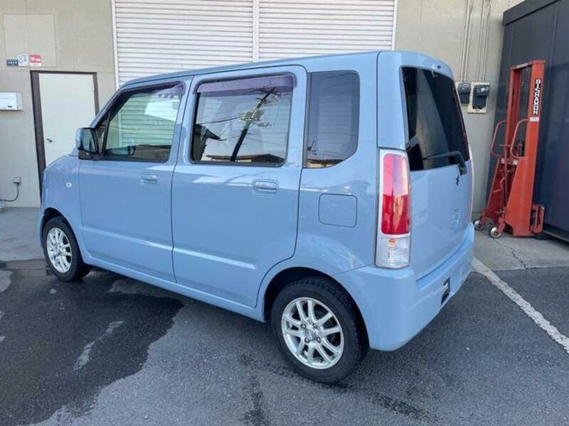 WAGON R