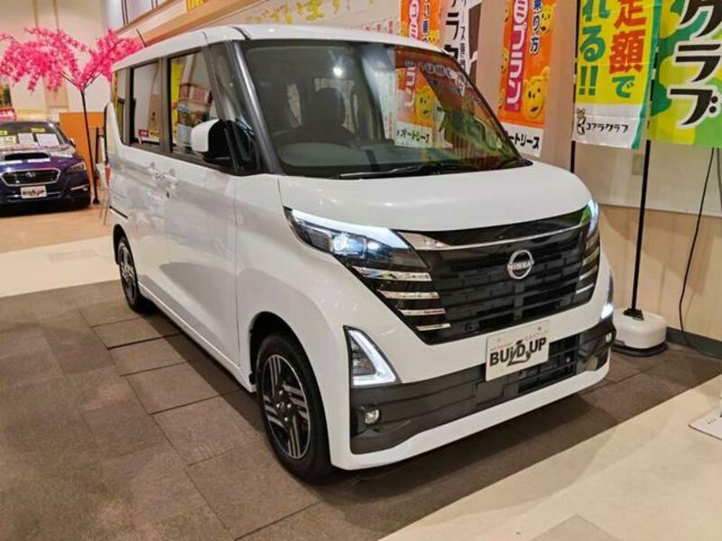 NISSAN ROOX