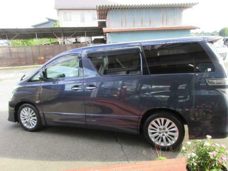 VELLFIRE