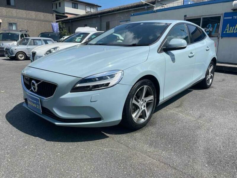 V40