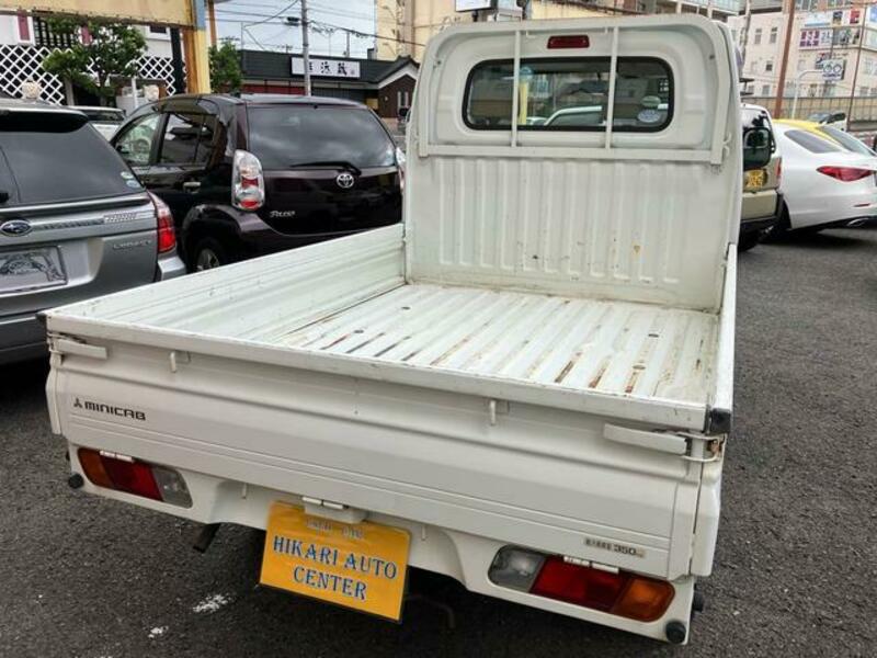 MINICAB TRUCK