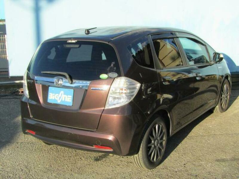FIT HYBRID