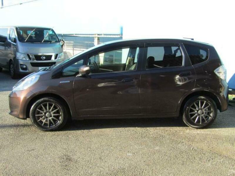 FIT HYBRID