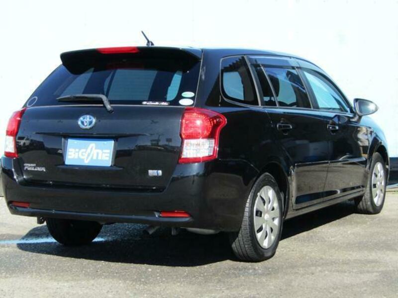 COROLLA FIELDER