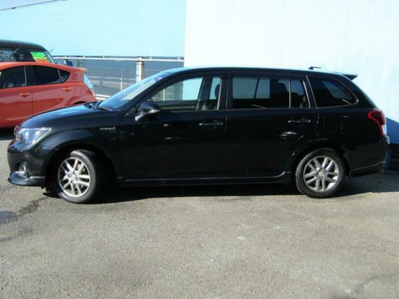 COROLLA FIELDER