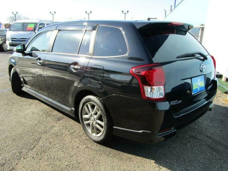 COROLLA FIELDER