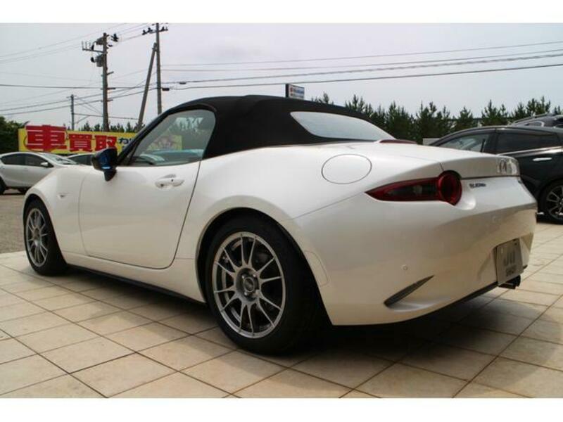 ROADSTER