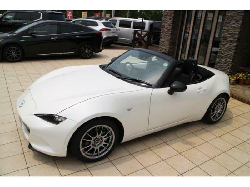 ROADSTER