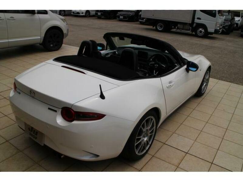 ROADSTER