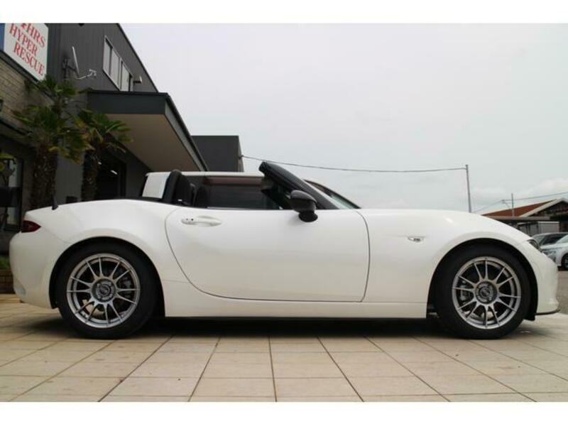 ROADSTER