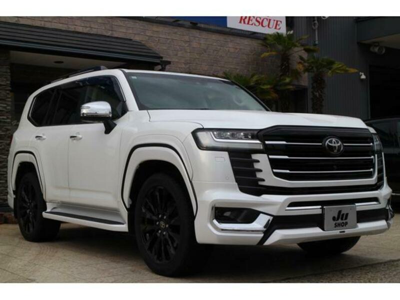 LAND CRUISER