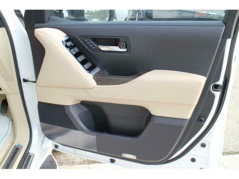 LAND CRUISER
