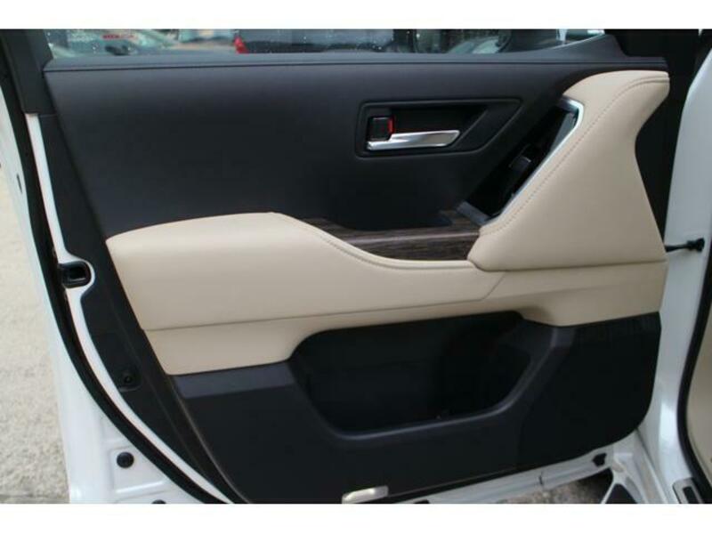 LAND CRUISER