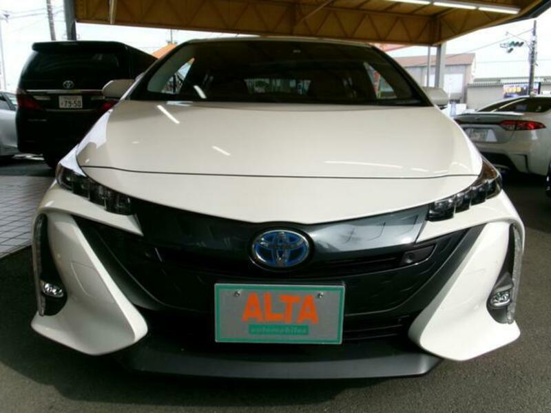 PRIUS PHV