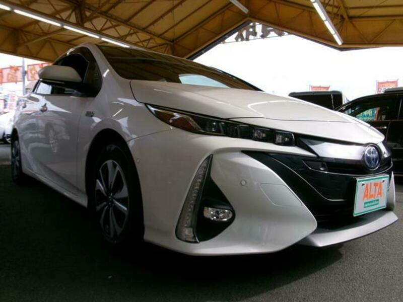 PRIUS PHV
