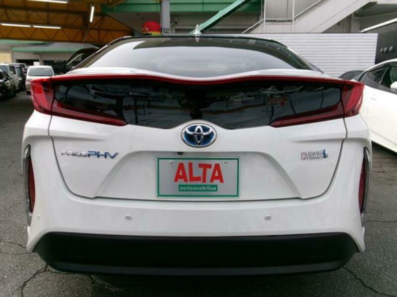 PRIUS PHV