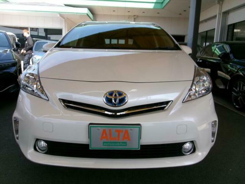 PRIUS ALPHA