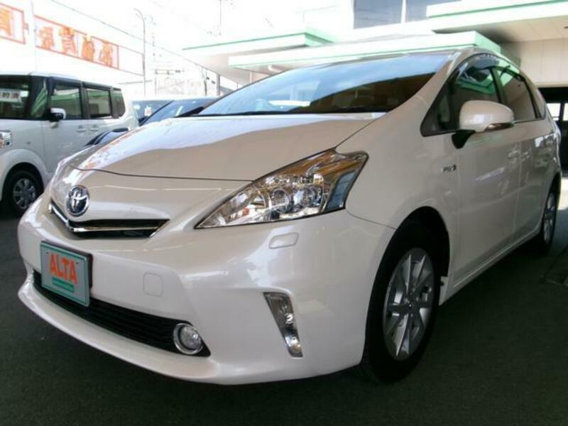 PRIUS ALPHA