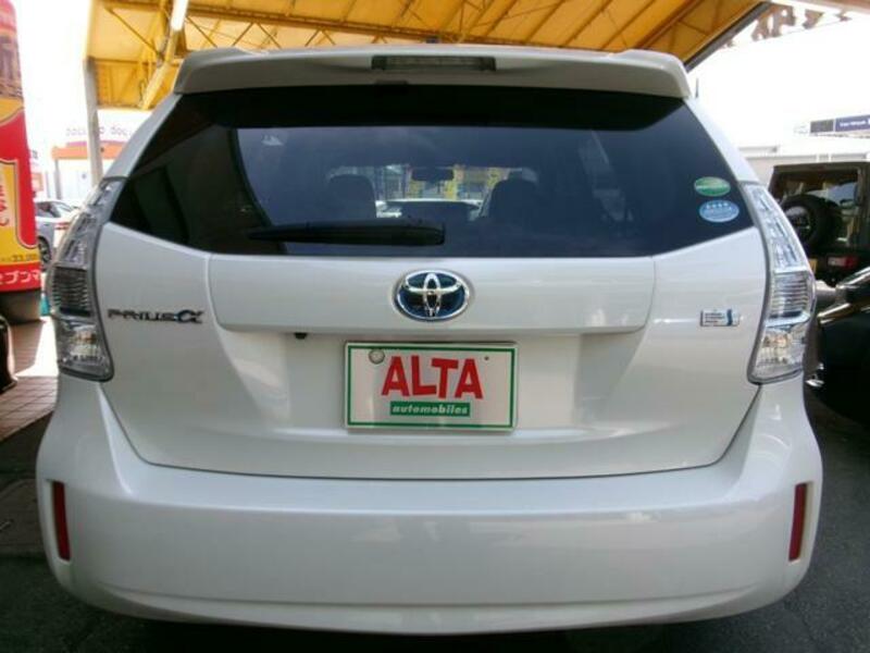 PRIUS ALPHA