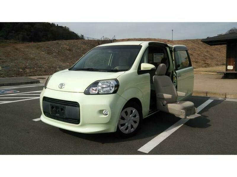 TOYOTA PORTE