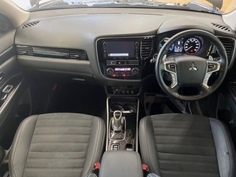 OUTLANDER PHEV