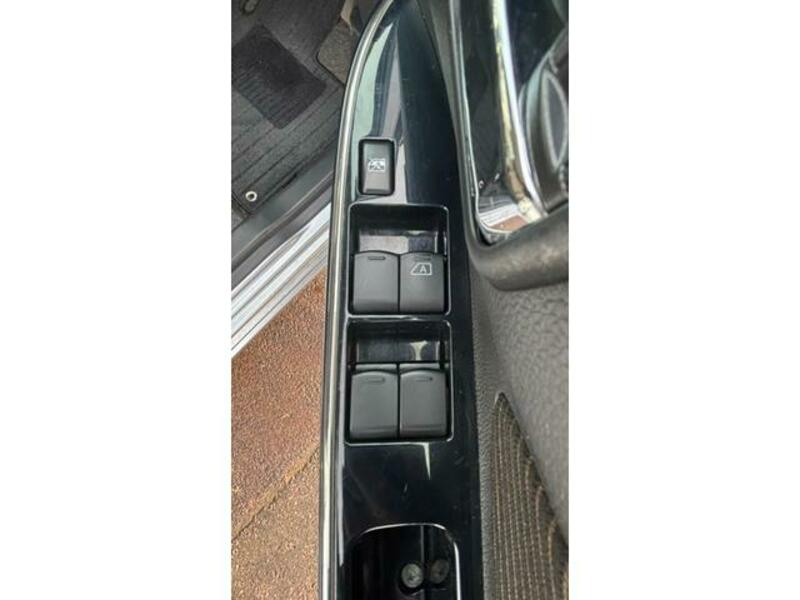 EK CUSTOM