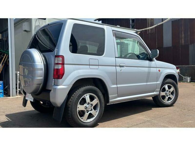 PAJERO MINI