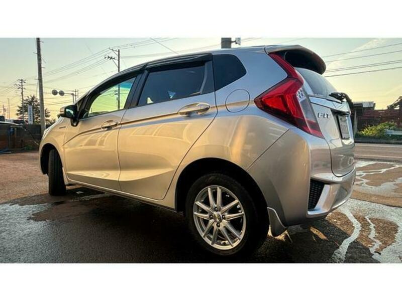 FIT HYBRID