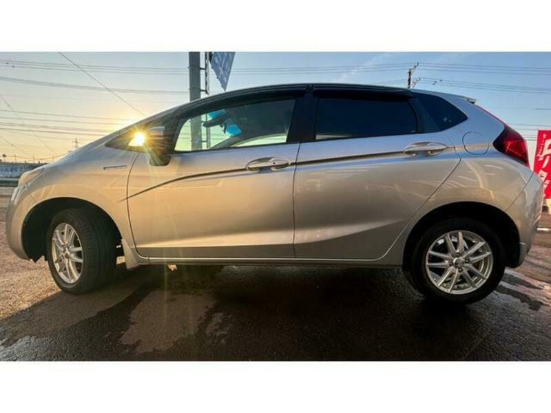 FIT HYBRID