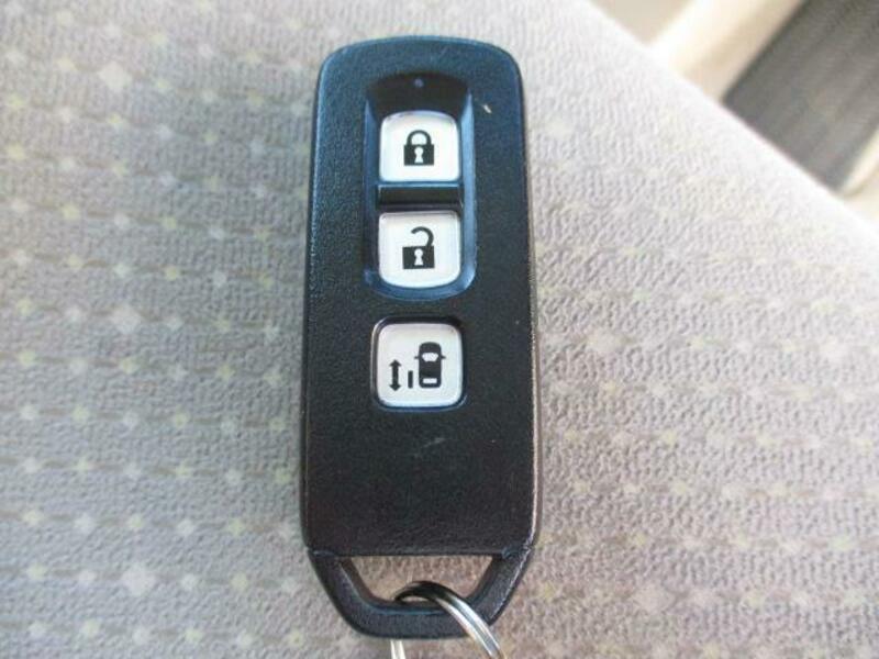 N BOX