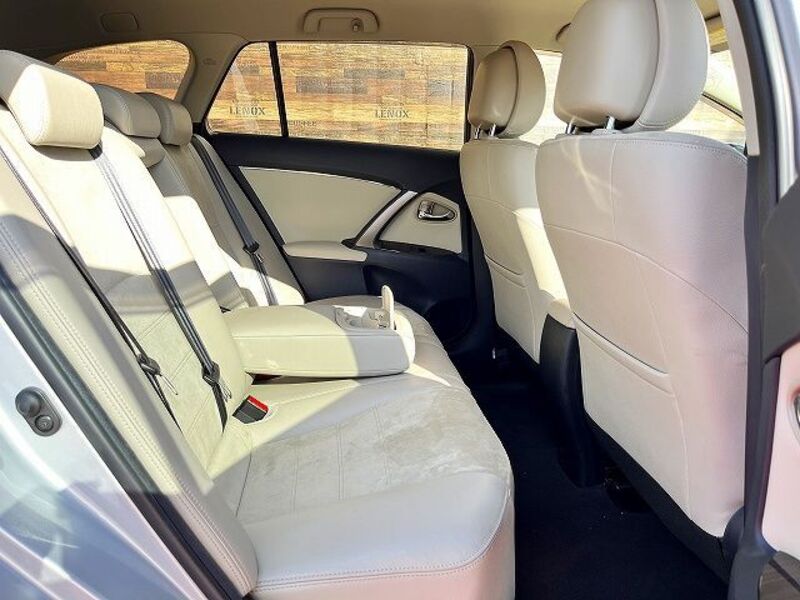 AVENSIS WAGON