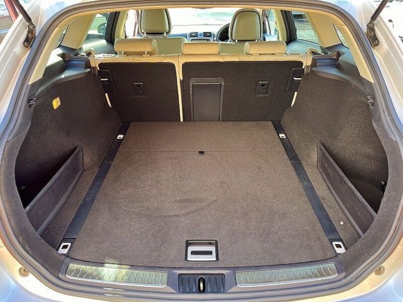 AVENSIS WAGON