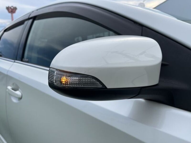 AURIS HYBRID