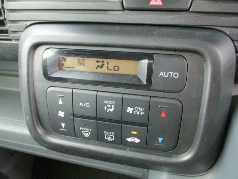 N-VAN