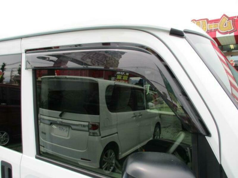 N-VAN